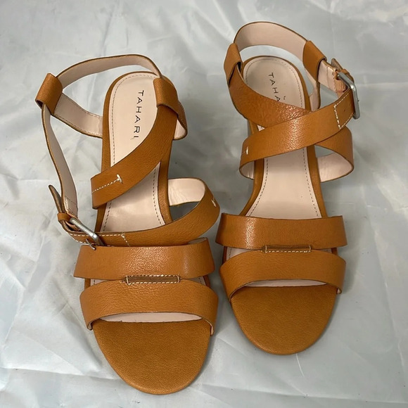 TAHARI Valen Wedge Crisscross Sandals Camel Brown Genuine Leather Open Toe 9 - Picture 4 of 9